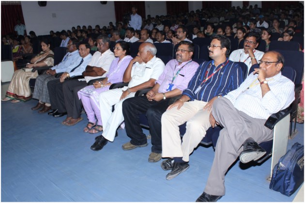 Felicitation to Miss Vennam Jyothi Surekha bronze medalist in 17th Asian games held in South Korea