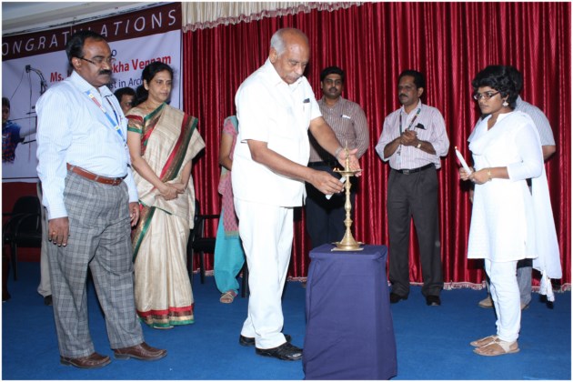 Felicitation to Miss Vennam Jyothi Surekha bronze medalist in 17th Asian games held in South Korea