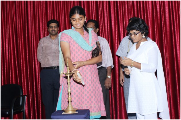 Felicitation to Miss Vennam Jyothi Surekha bronze medalist in 17th Asian games held in South Korea