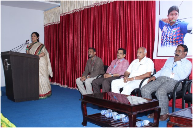 Felicitation to Miss Vennam Jyothi Surekha bronze medalist in 17th Asian games held in South Korea