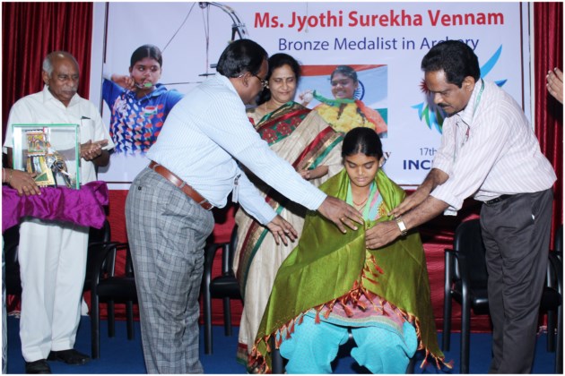 Felicitation to Miss Vennam Jyothi Surekha bronze medalist in 17th Asian games held in South Korea