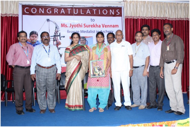 Felicitation to Miss Vennam Jyothi Surekha bronze medalist in 17th Asian games held in South Korea