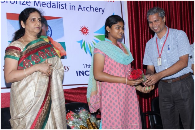 Felicitation to Miss Vennam Jyothi Surekha bronze medalist in 17th Asian games held in South Korea